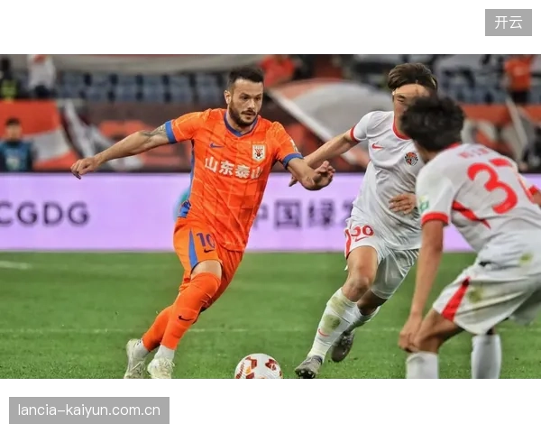 瓦科以统治级表现荣膺2025赛季中超MVP，山东泰山锋线核心的地位无可撼动